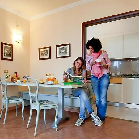 Carl & Do, Apartamento